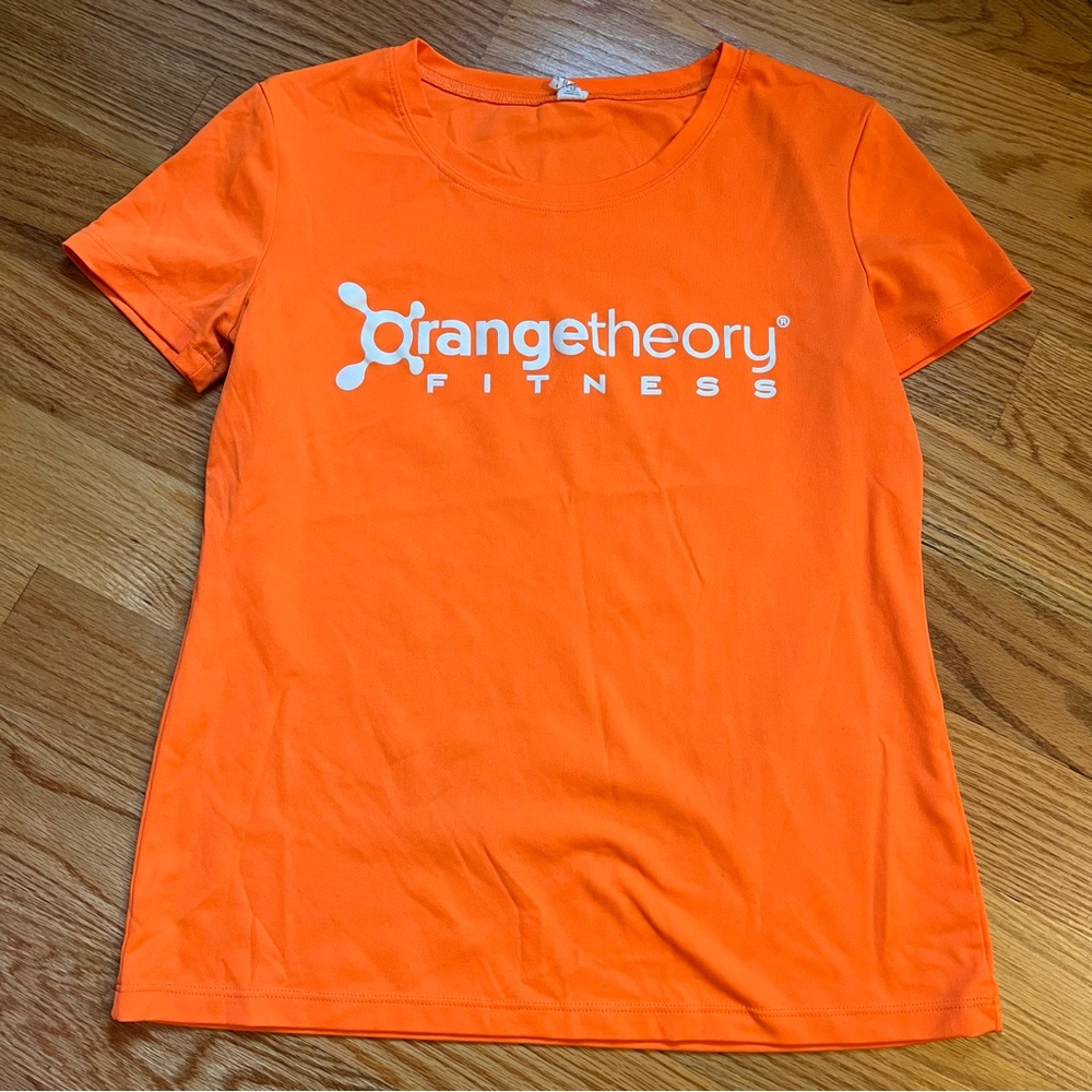 OrangeTheory Alo shirt size small
